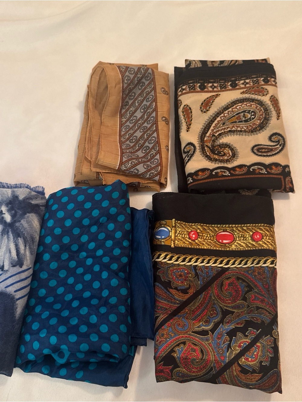 Women's  various scarves (5)